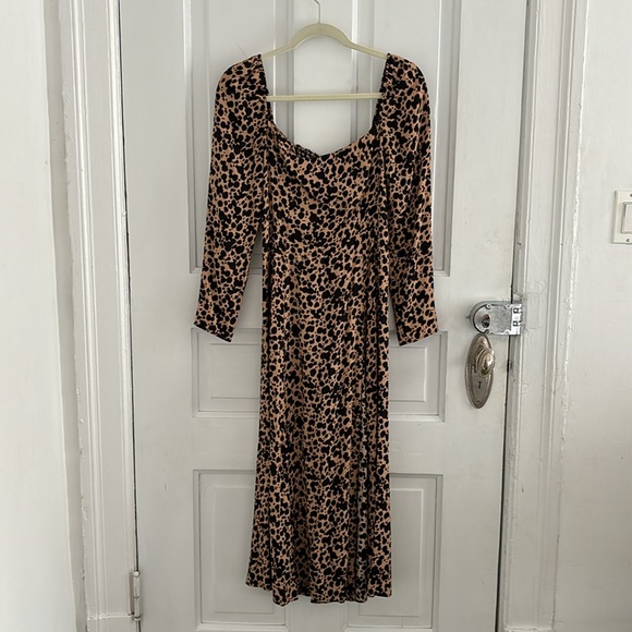 REFORMATION SIGMUND DRESS IN BLITZ PRINT SIZE 6 - Picture 5 of 7